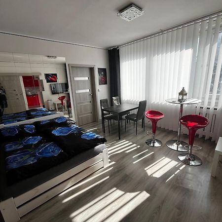 Monfas Apartment Barrandov Praga Esterno foto