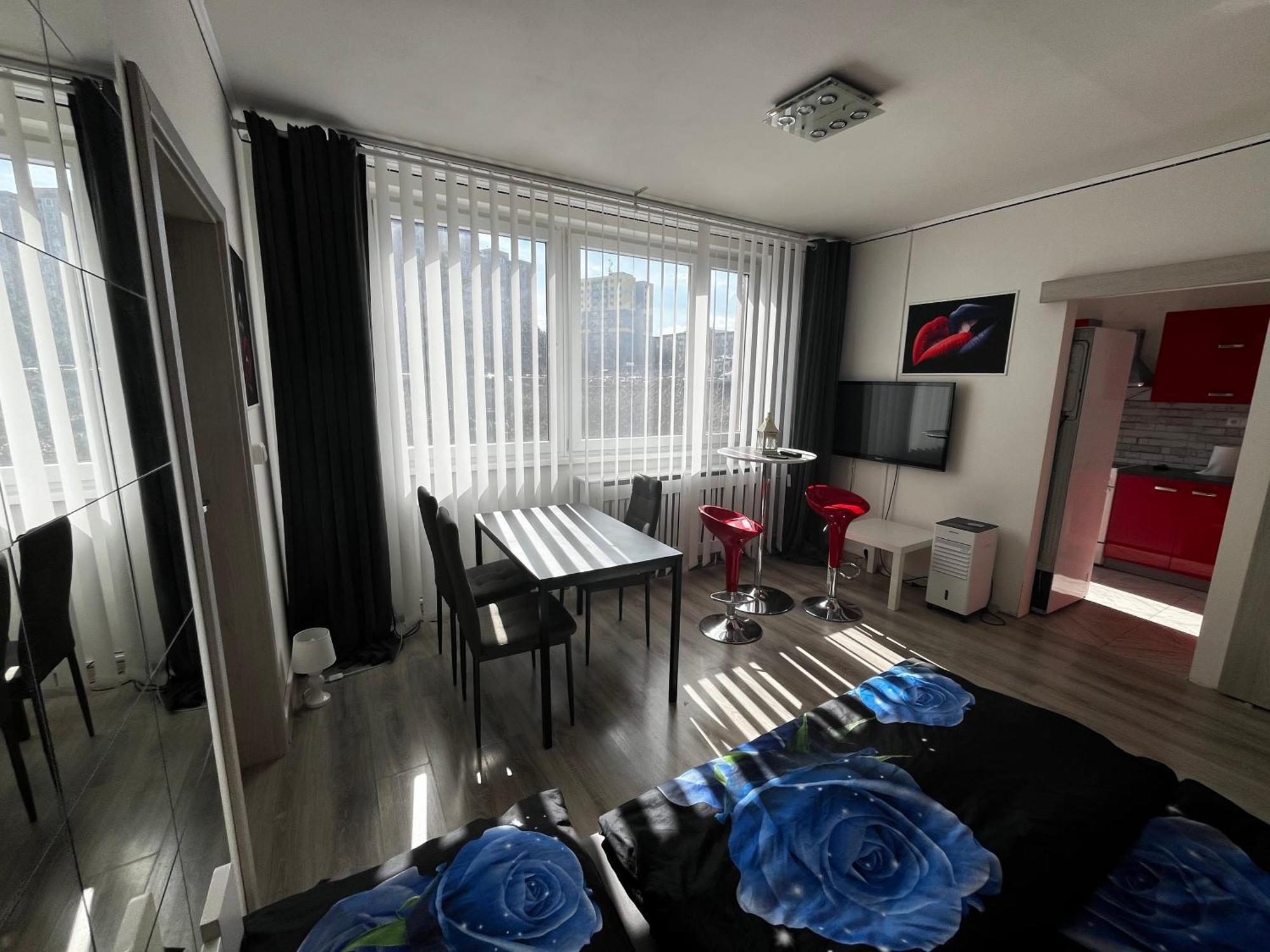 Monfas Apartment Barrandov Praga Esterno foto