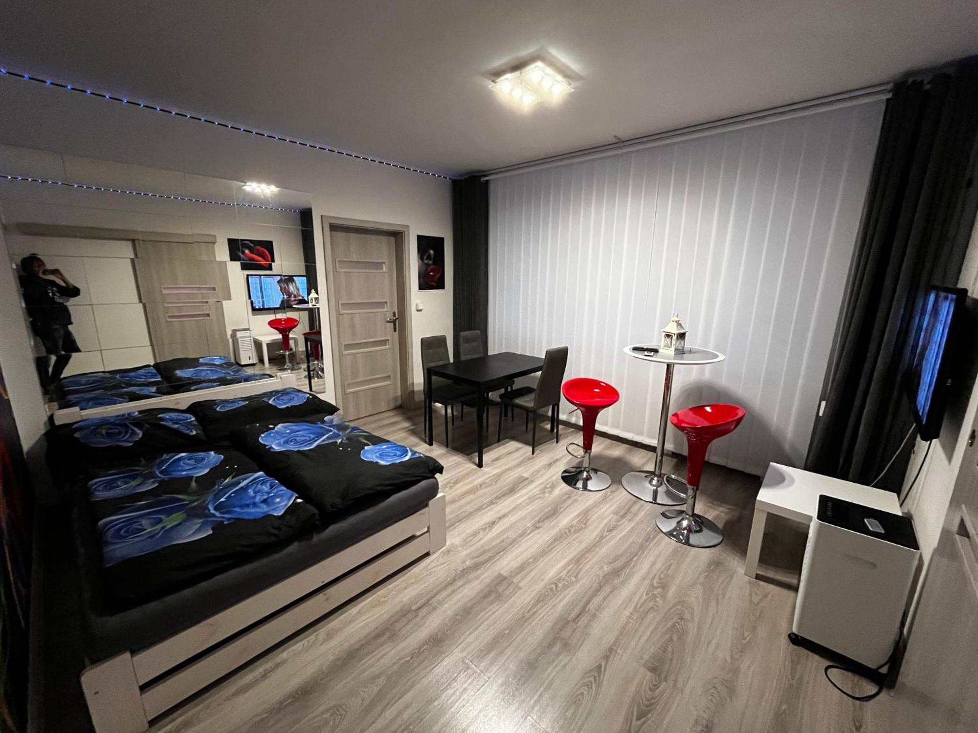 Monfas Apartment Barrandov Praga Esterno foto